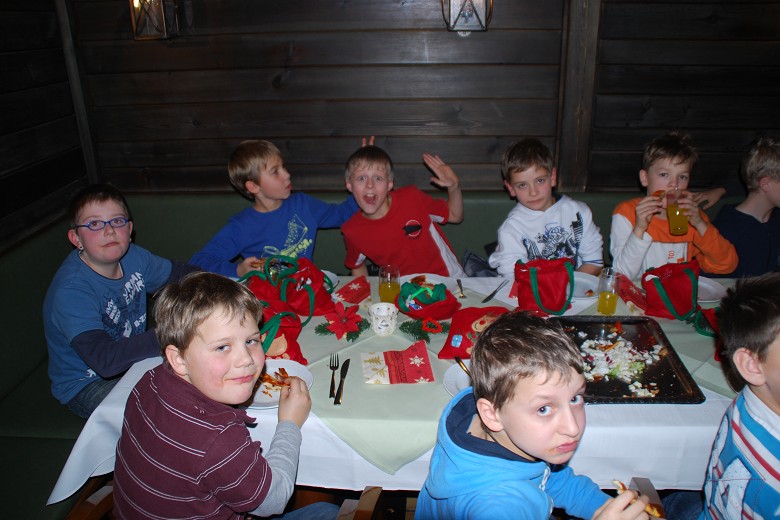 780x520Weihnachtsfeier 14.12.11 Lugsteinhof (20).JPG